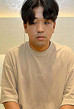  ̦